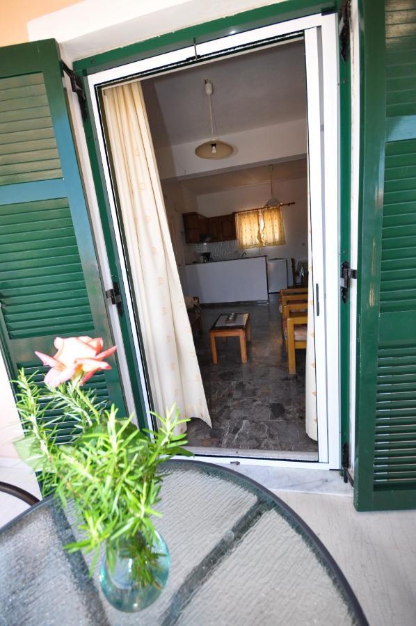 Miranda Haus Aparthotel Arillas  Eksteriør bilde